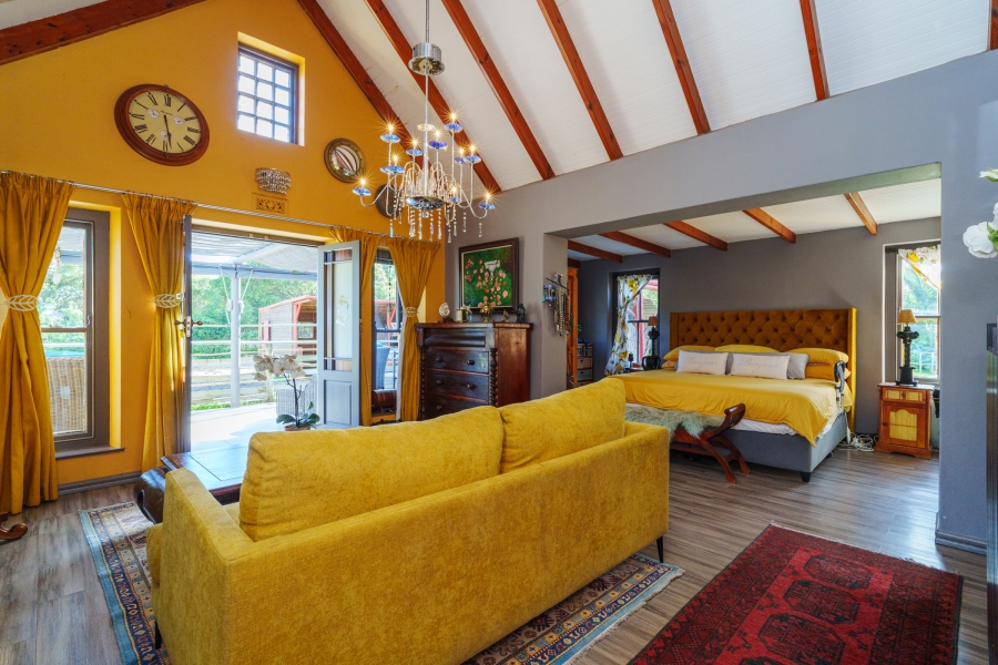 4 Bedroom Property for Sale in Meadowsteads Western Cape